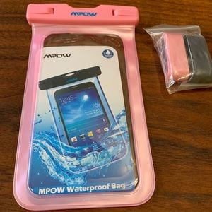 Waterproof pouch
